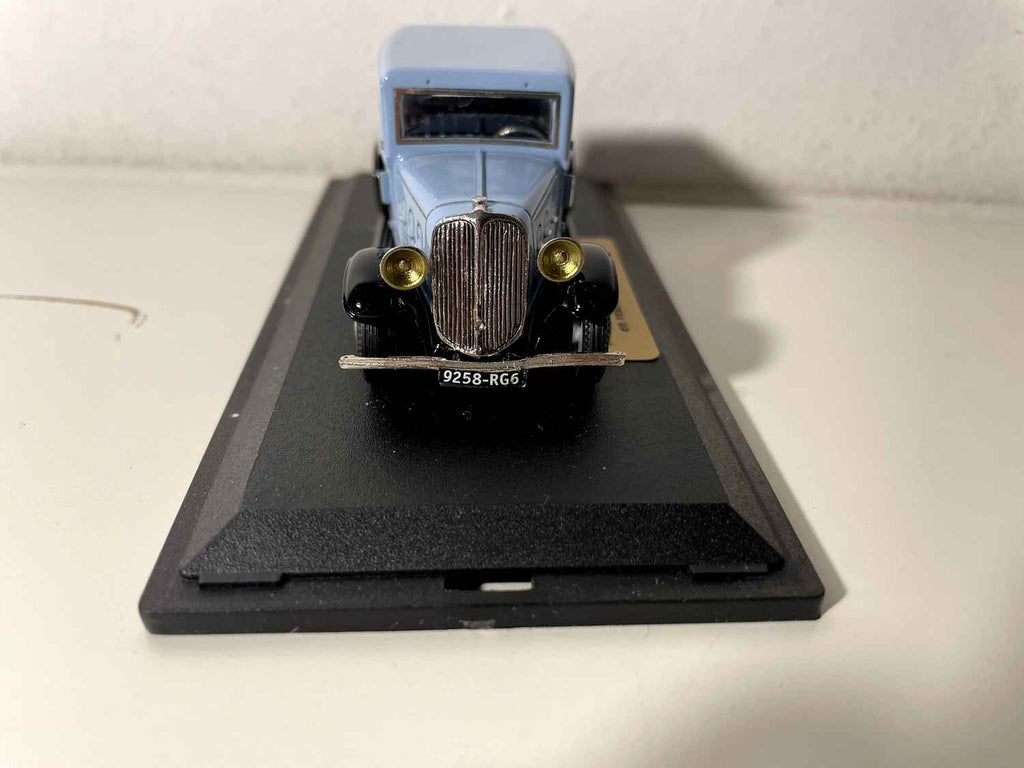1934 Blue Renault Monaquatre (Classics Collection by C.C.C.)