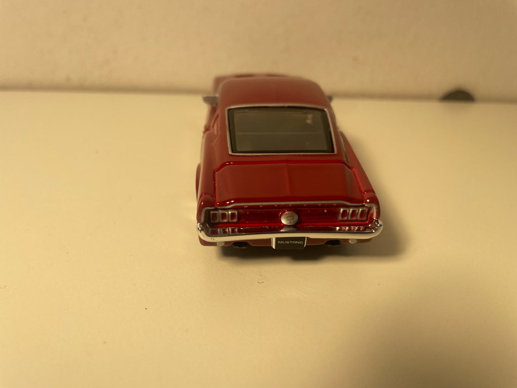 Ford Mustang GT bordeaux - BURAGO