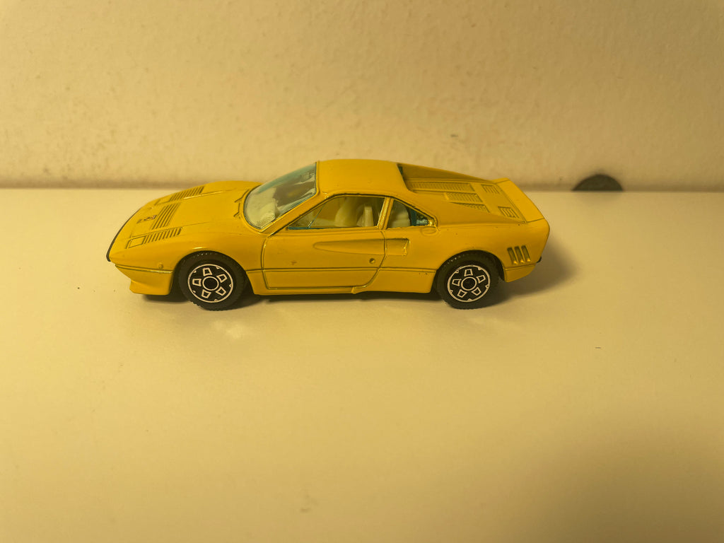Ferrari GTO żółty - BURAGO referencja 4175