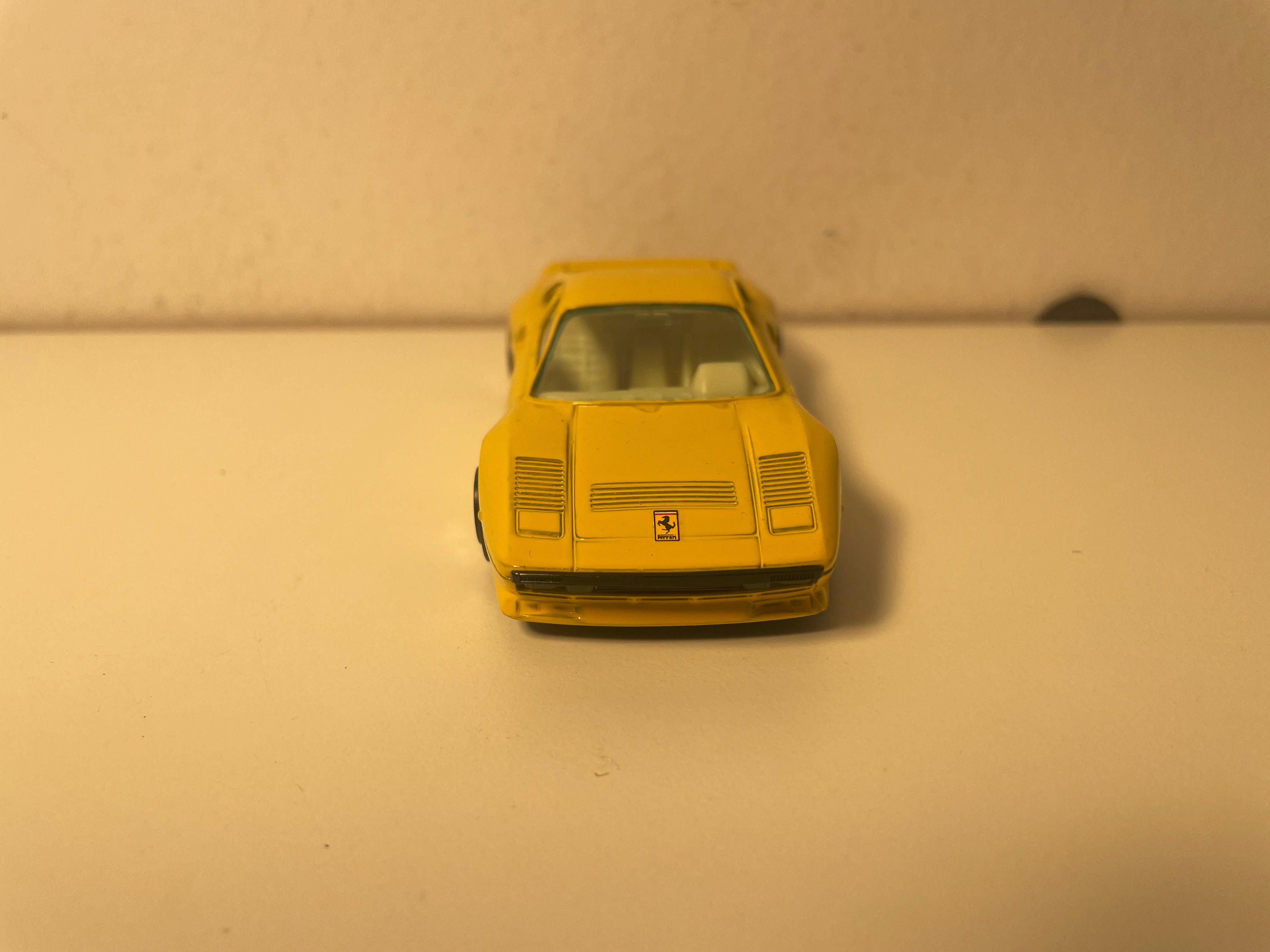 Ferrari GTO giel - BURAGO Referenz 4175