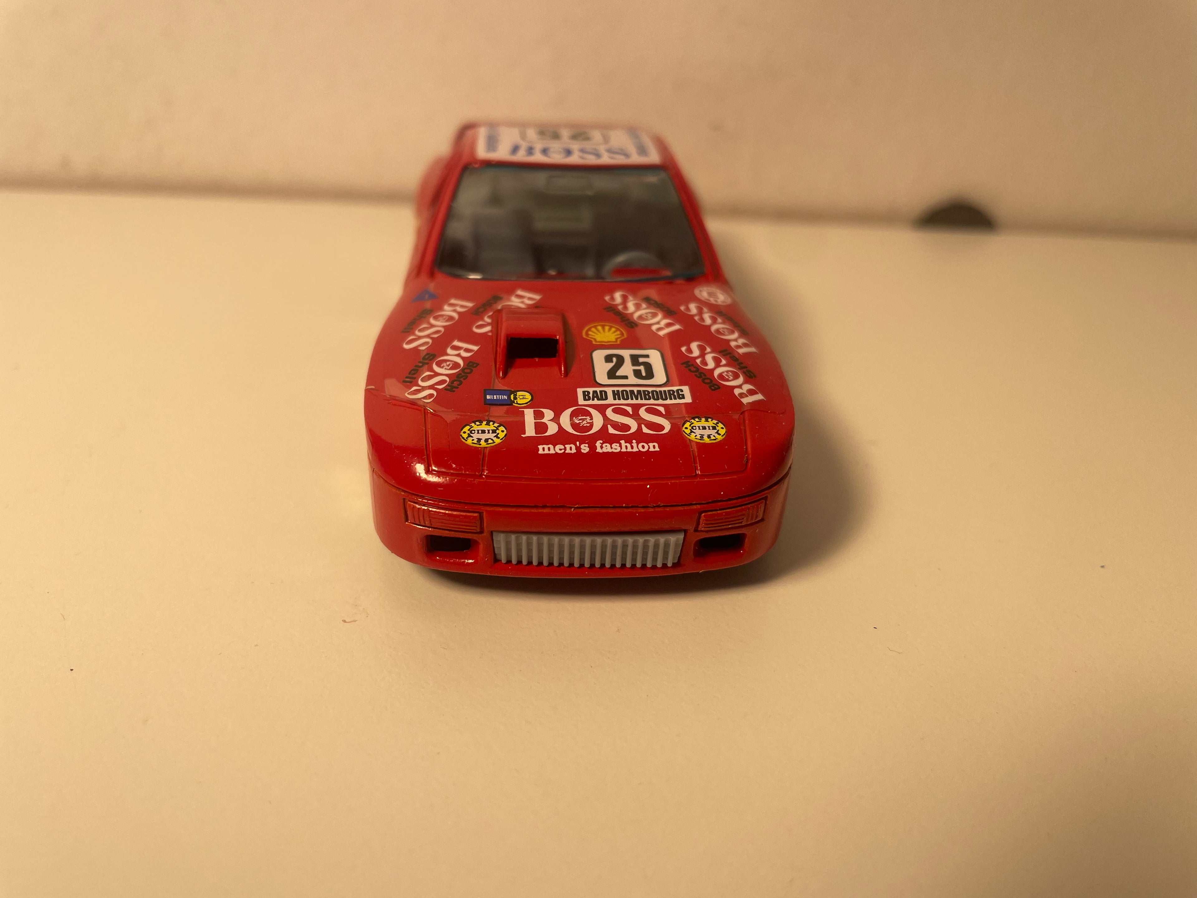 Porsche 924 Turbo rossa - BURAGO riferimento 4103