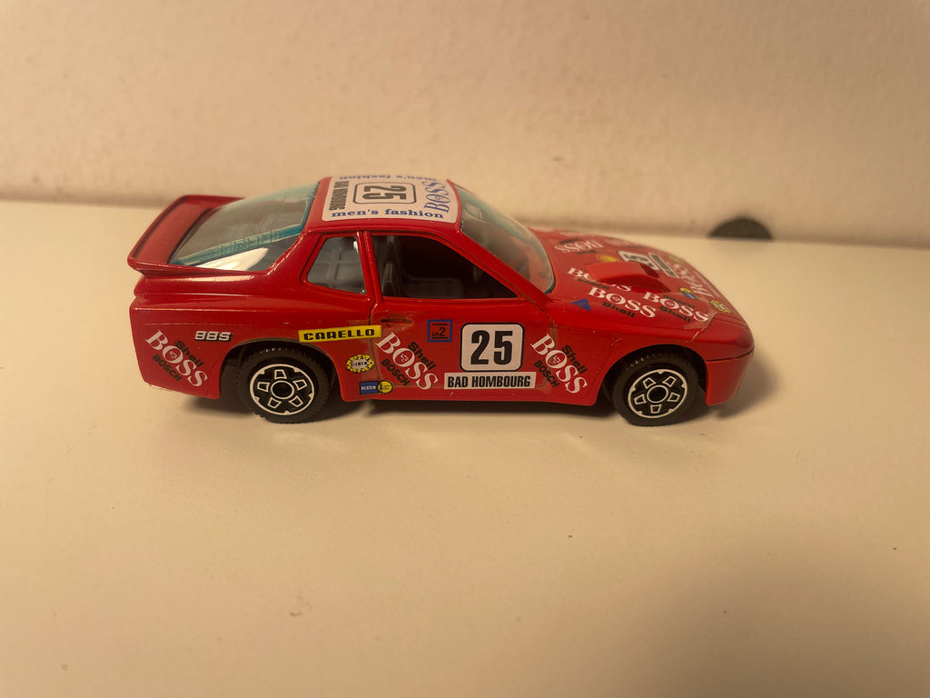 Porsche 924 Turbo Red - BURAGO reference 4103