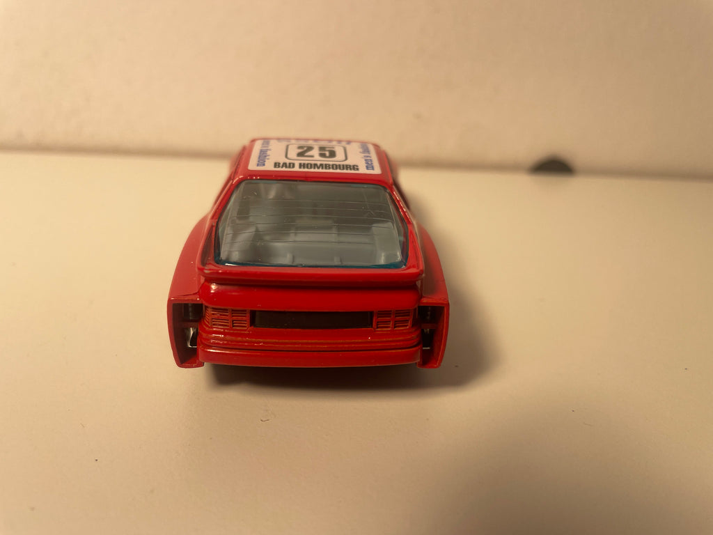 Porsche 924 Turbo Red - BURAGO reference 4103