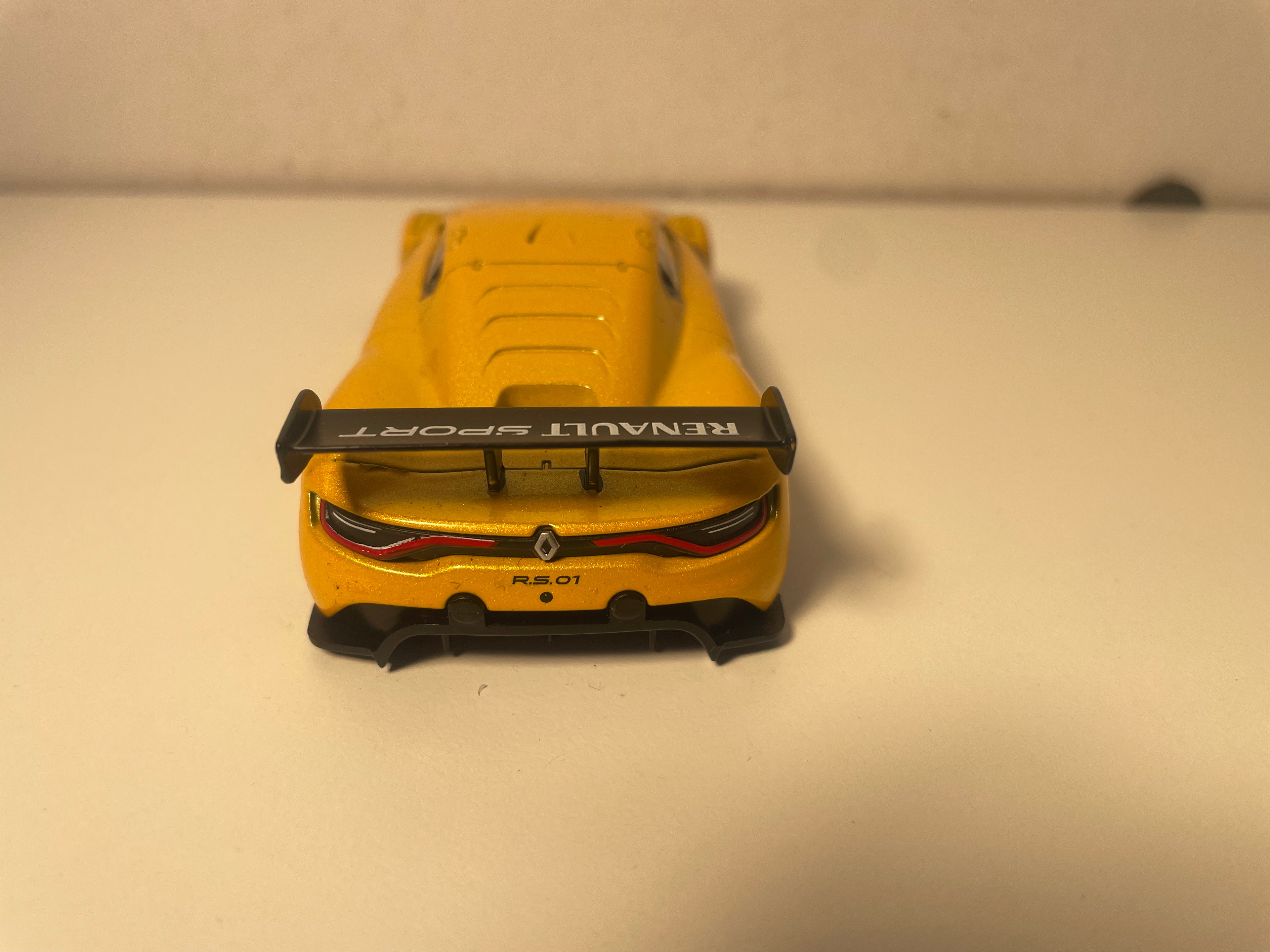Renault RS 01 giel - NOREV