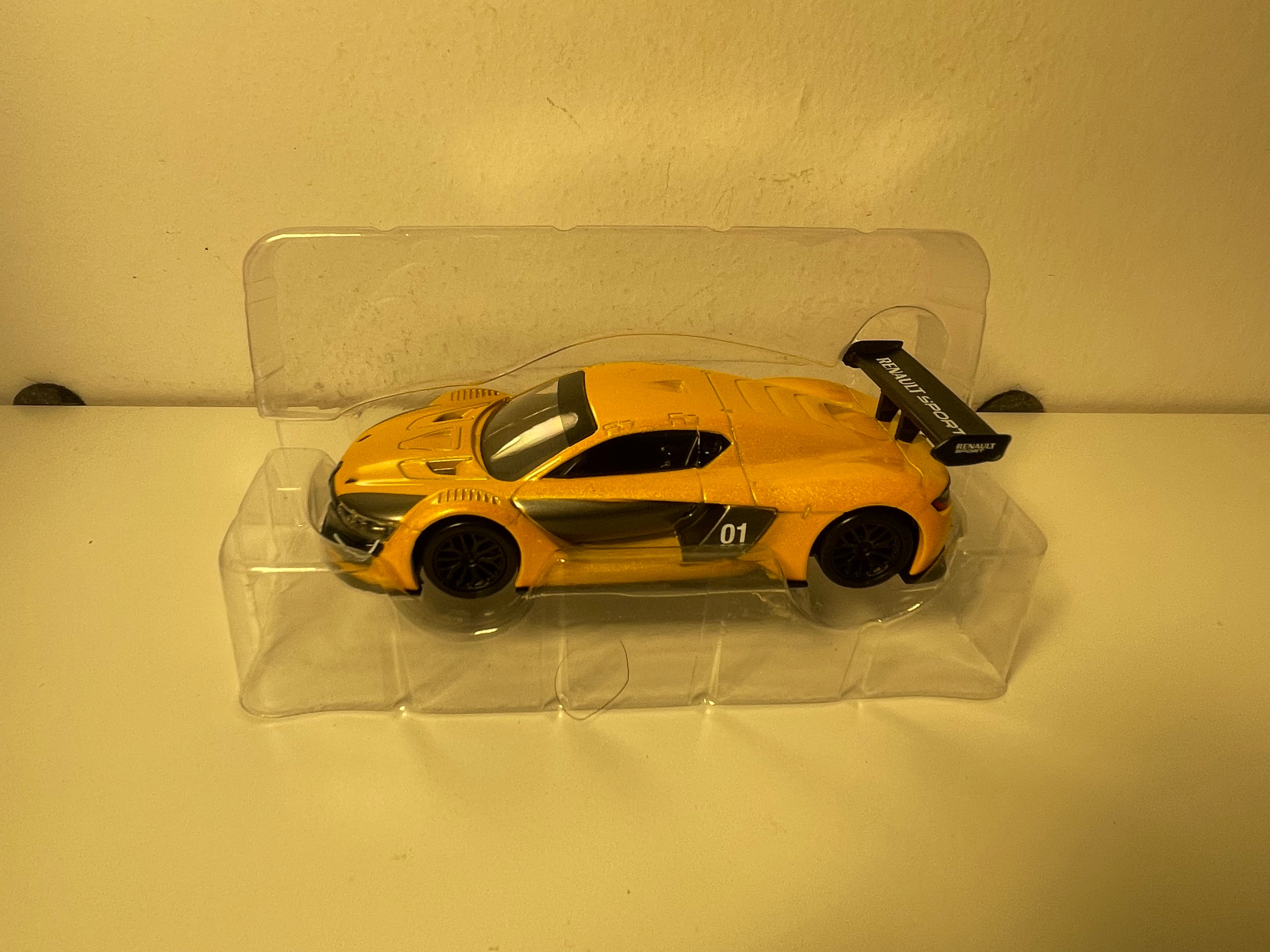 Renault RS 01 giel - NOREV