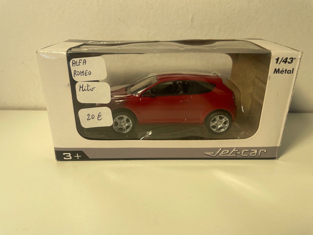 Alfa Roméo Mito rouge foncé/bordeaux - NOREV