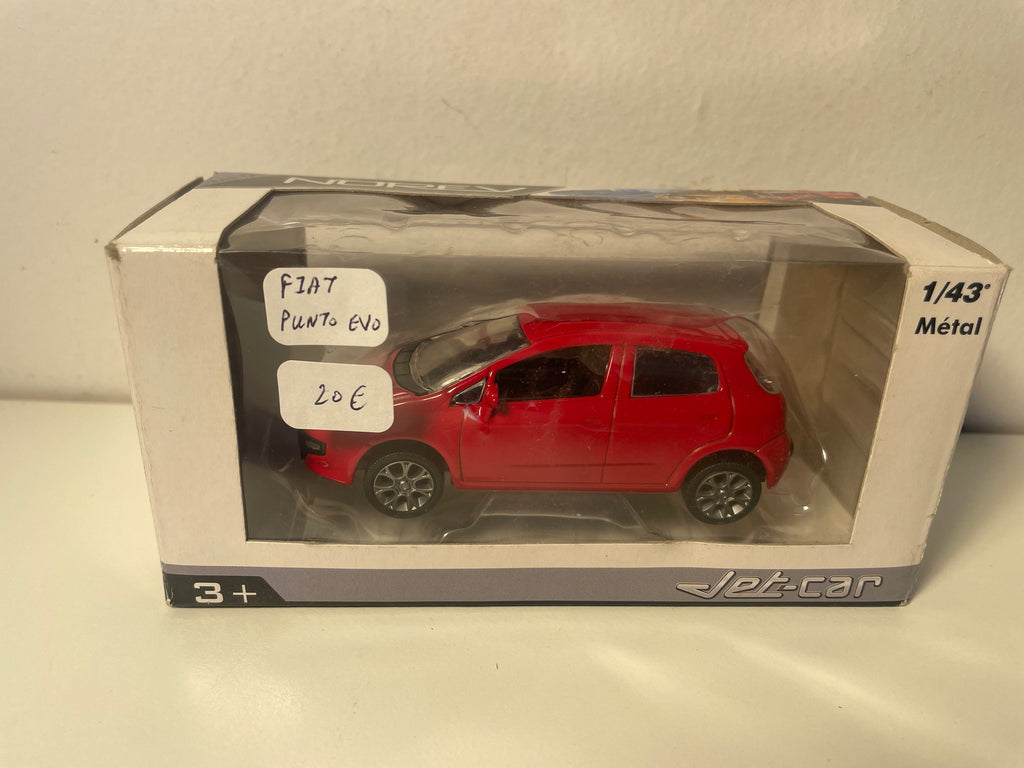 Fiat Punto Evo rojo - NOREV