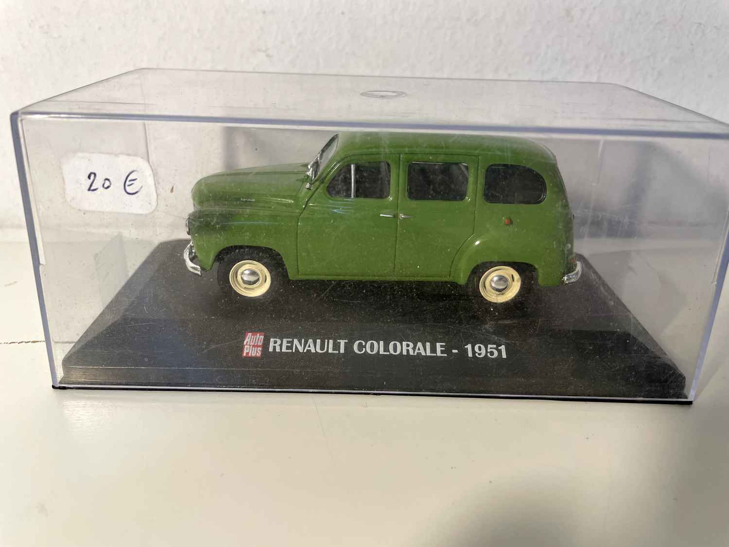 Renault Colorale verde de 1951