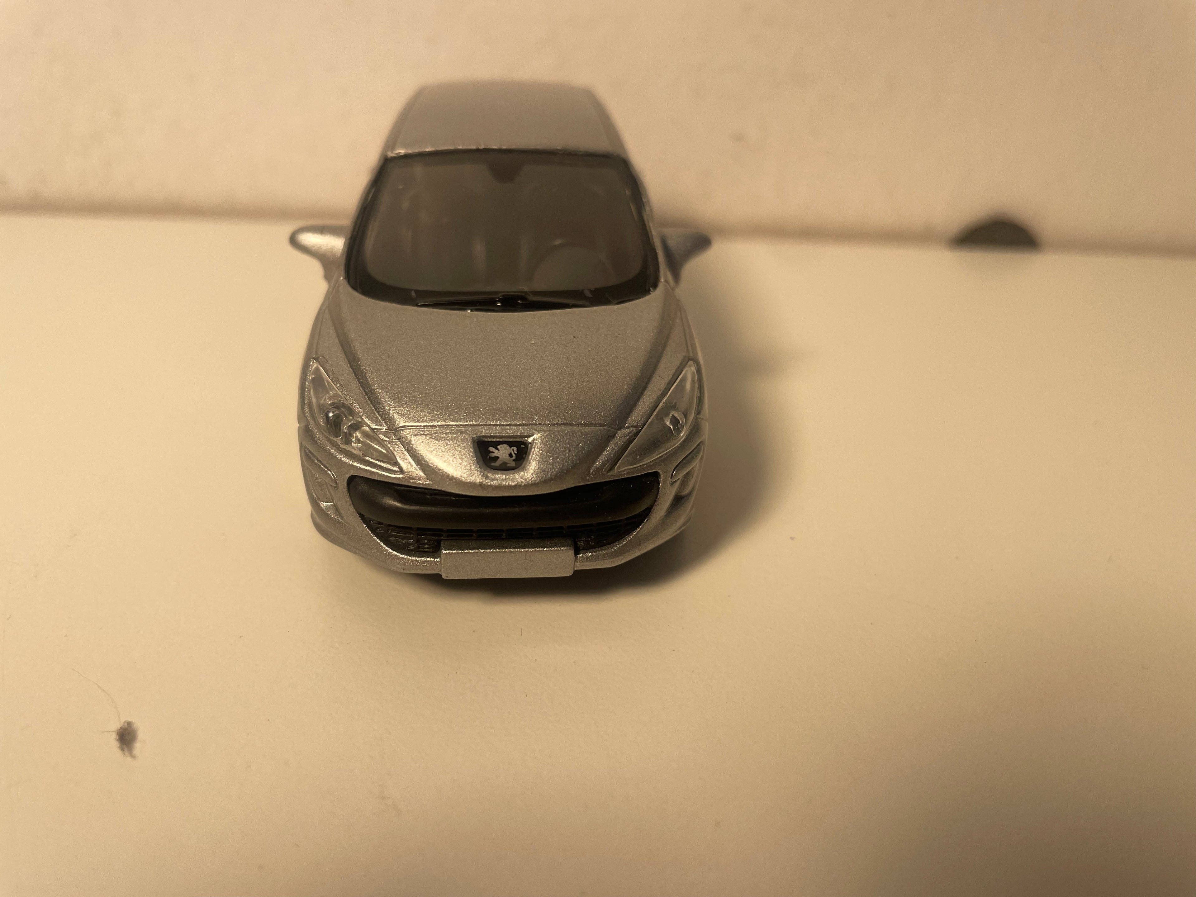 Peugeot 308 giel - NOREV
