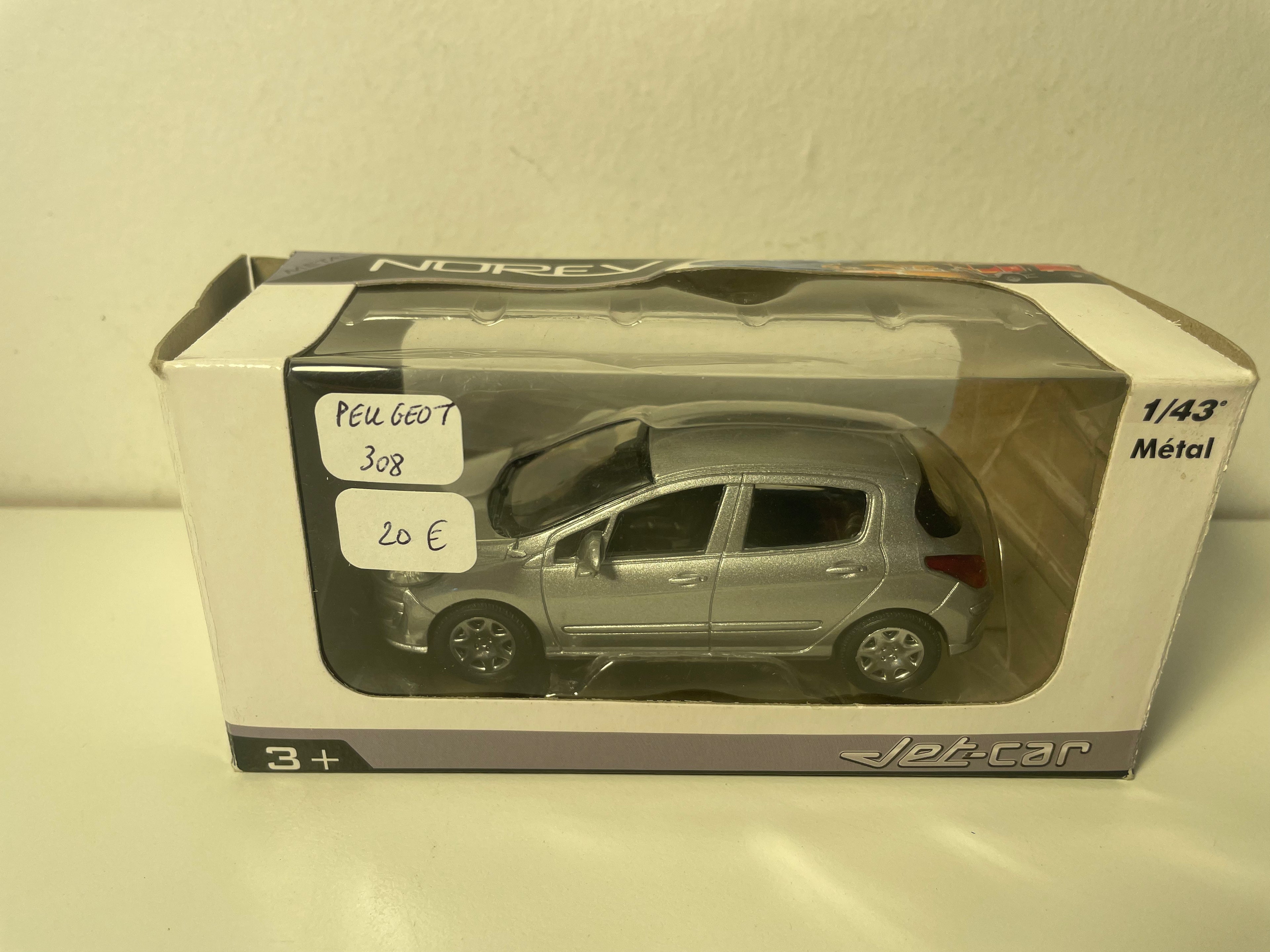 Peugeot 308 giel - NOREV