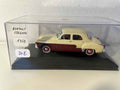 Renault Frégate beige y burdeos de 1959
