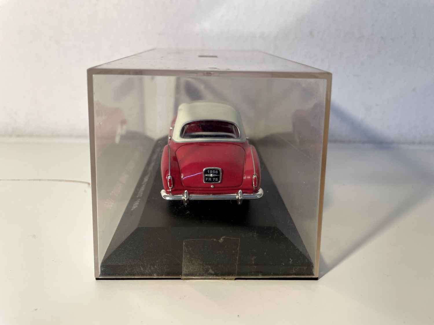 Renault Frégate Grand Pavois techo rojo y beige de 1956 (SIN caja de cartón) Nº 25