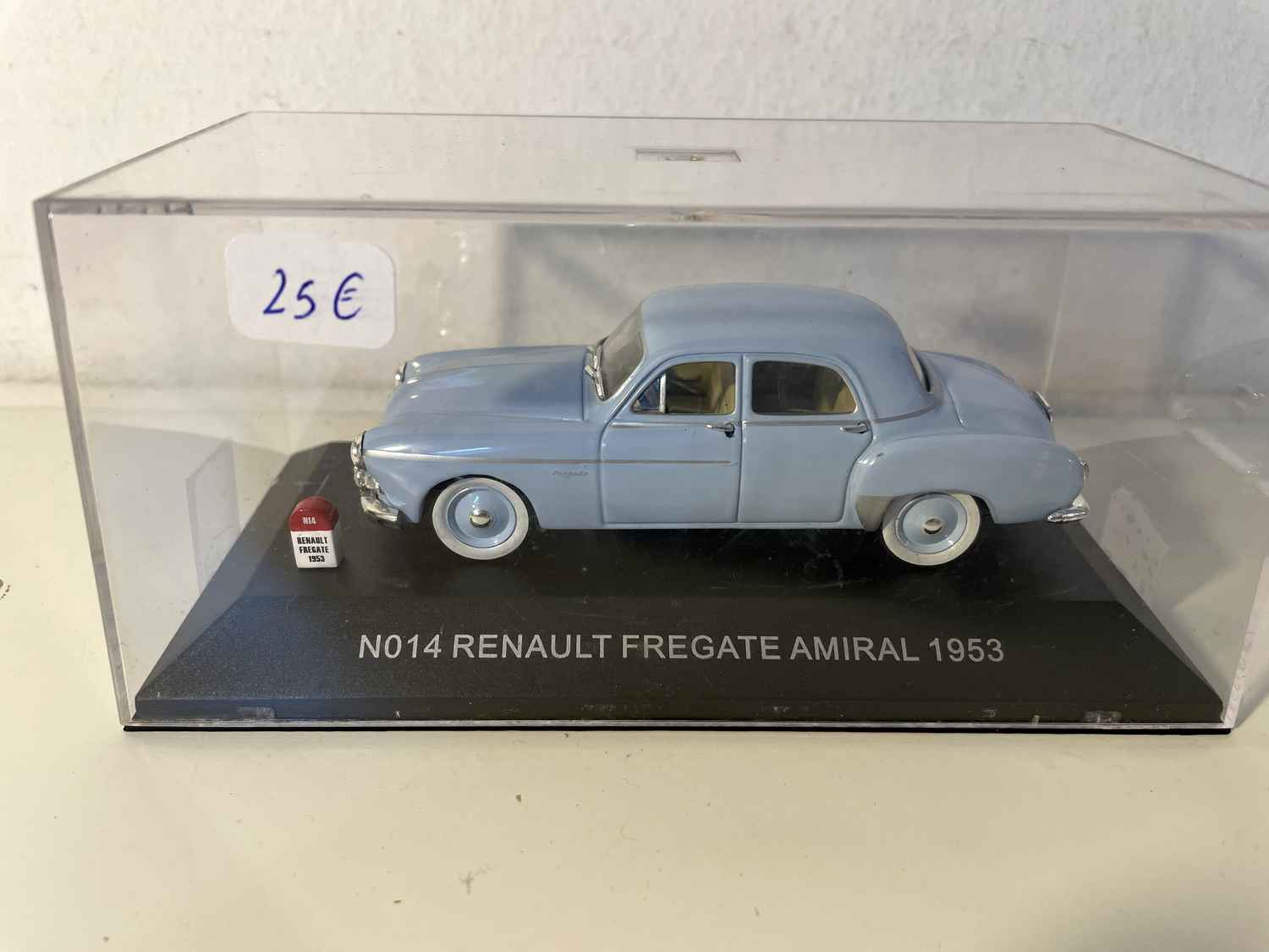 Renault Frégate Amiral azul claro de 1953 (n.º 14)