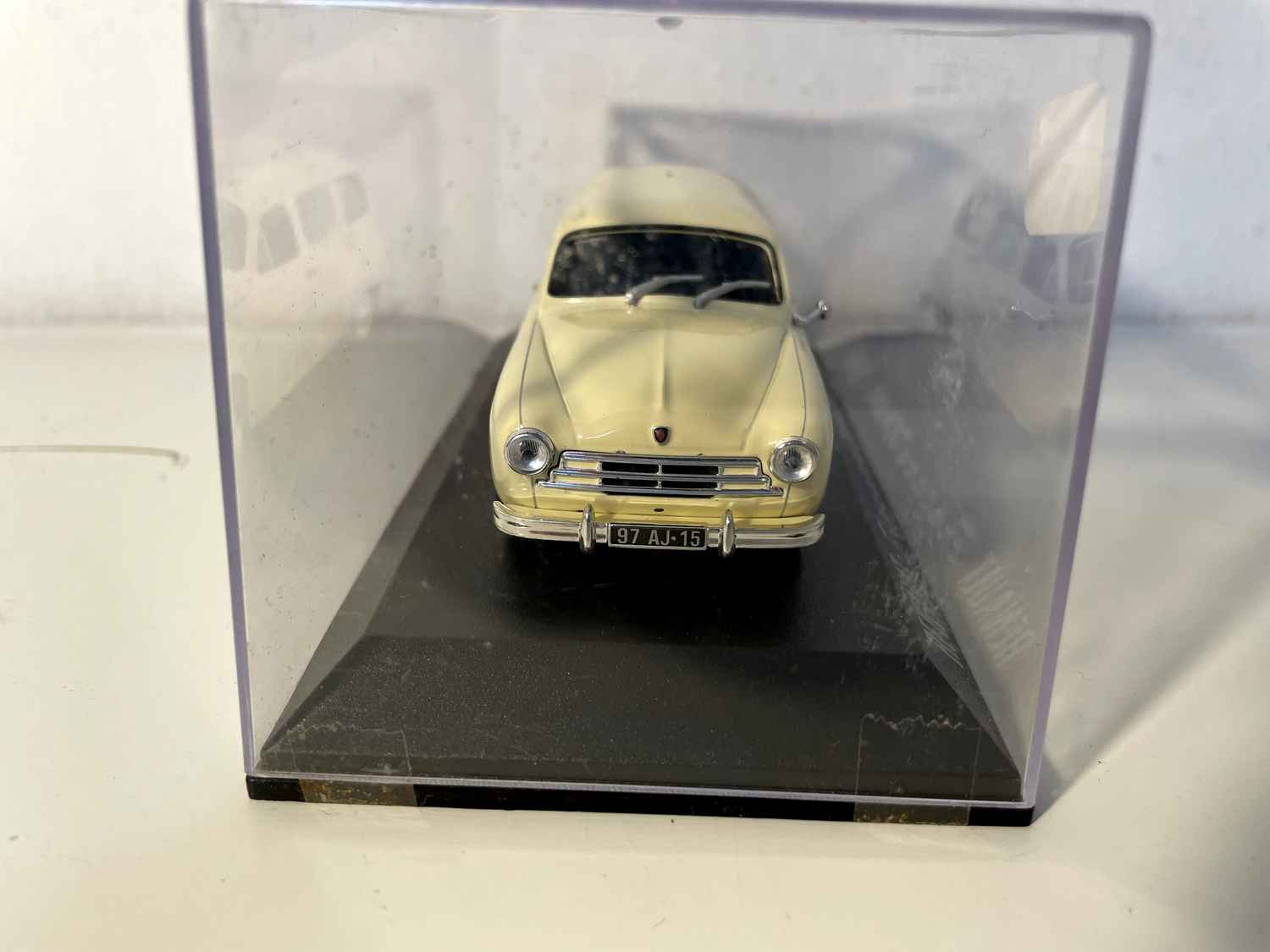 1956 Renault Frégate Domaine crema