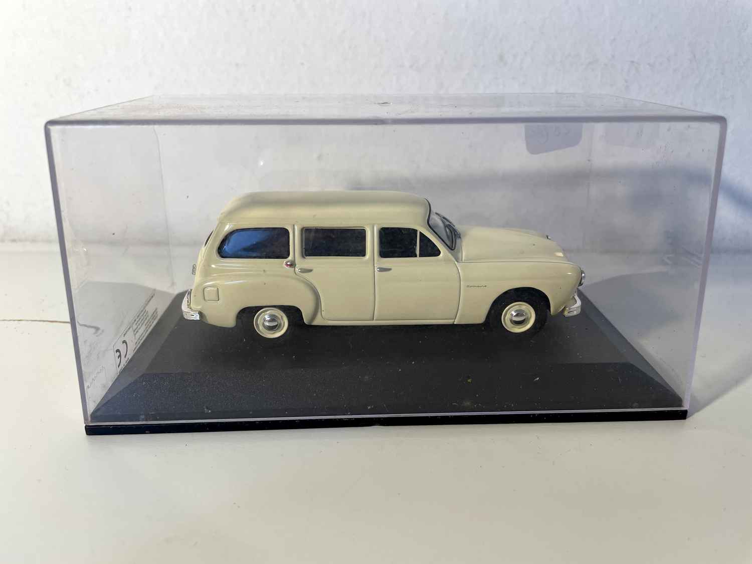 1956 Renault Frégate Domaine crema
