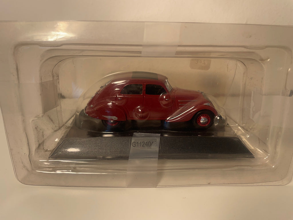 Peugeot 302 berline bordeaux de 1937 (sous blister)