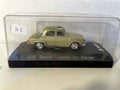 Renault Dauphine avec toit ouvrant de couleur verte?? (Solido référence 4542)