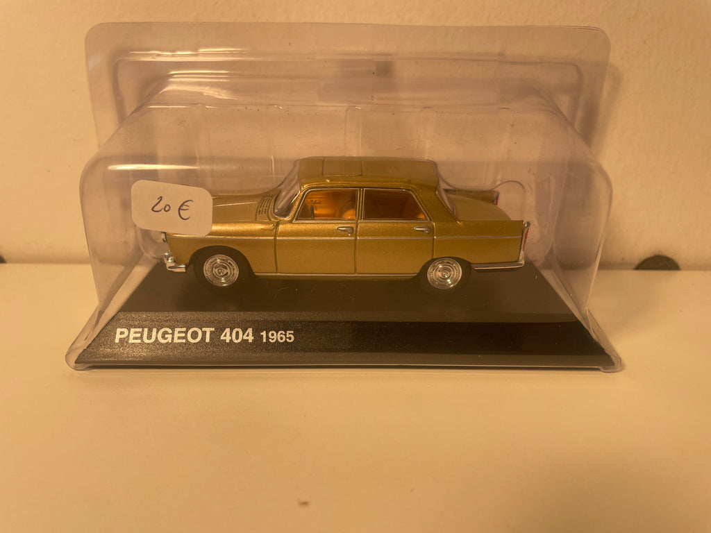 Peugeot 404 marron de 1965 (sous blister)