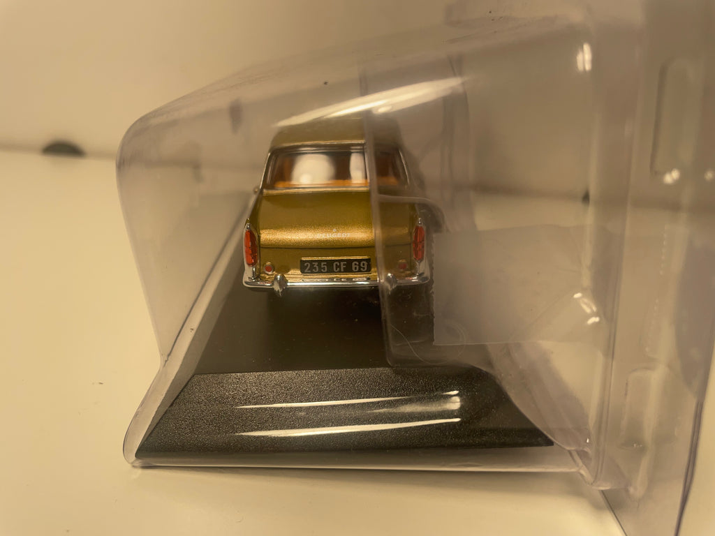 Peugeot 404 marron de 1965 (sous blister)