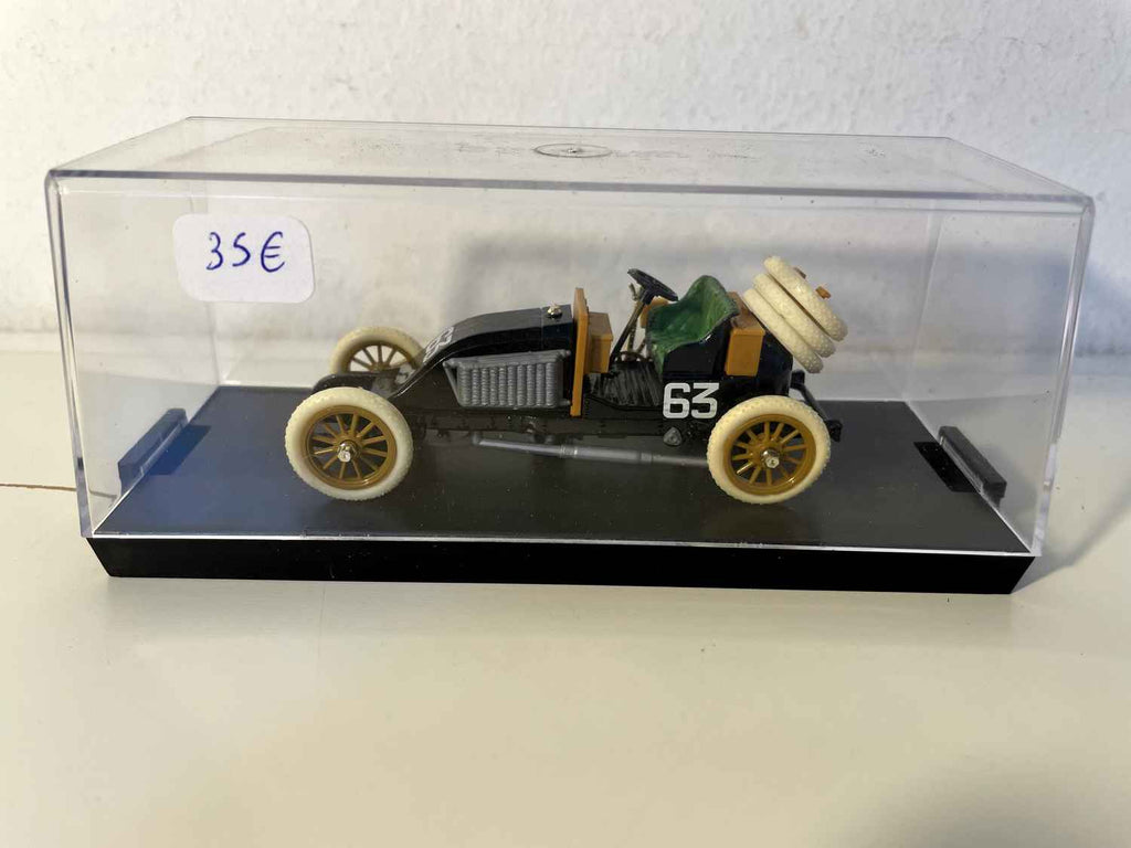 Renault 30HP noire numéro 63 - rallye Paris- Madrid de 1963 - BRUMM référence RO27 (AVEC la boite en carton)