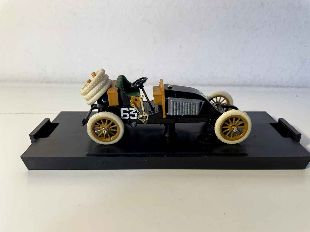 Renault 30HP noire numéro 63 - rallye Paris- Madrid de 1963 - BRUMM référence RO27 (AVEC la boite en carton)
