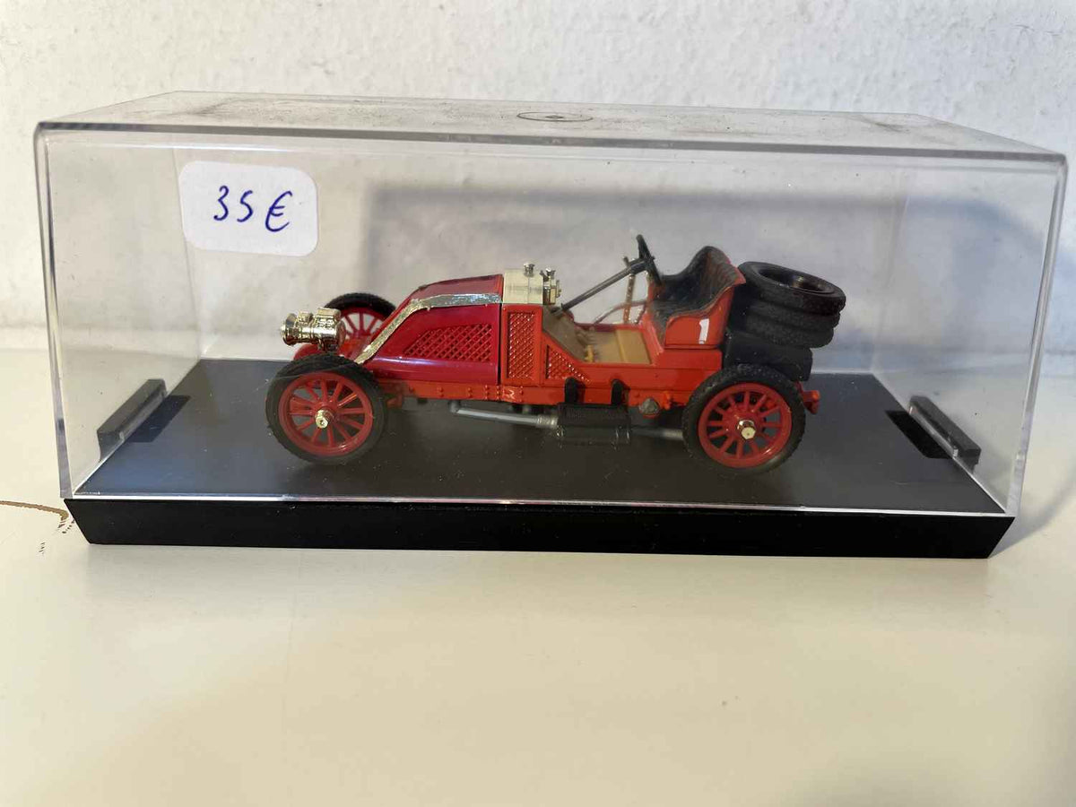 Renault G.P. 3B czerwony numer 1 z 1906 roku - BRUMM referencja RO18 (Z kartonowym opakowaniem)