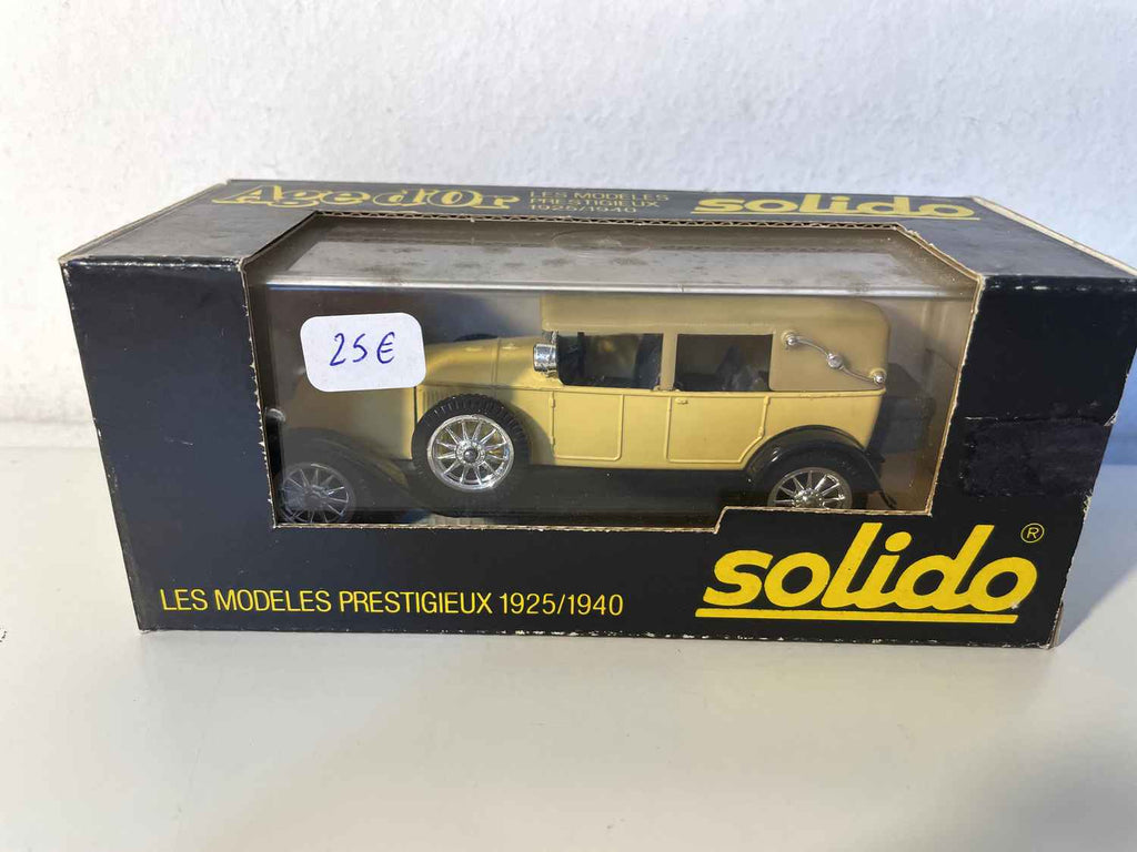 Renault 40 CV Découvrable marron claire de 1926 (Solido)
