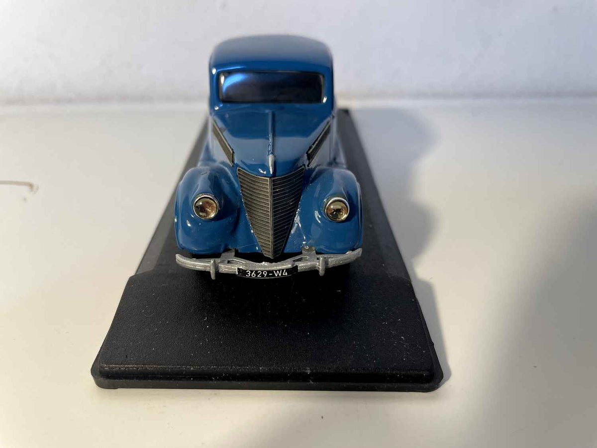 1939 Renault Viva Berline Grand Sport Blue (MINIROUTE Reference 69)