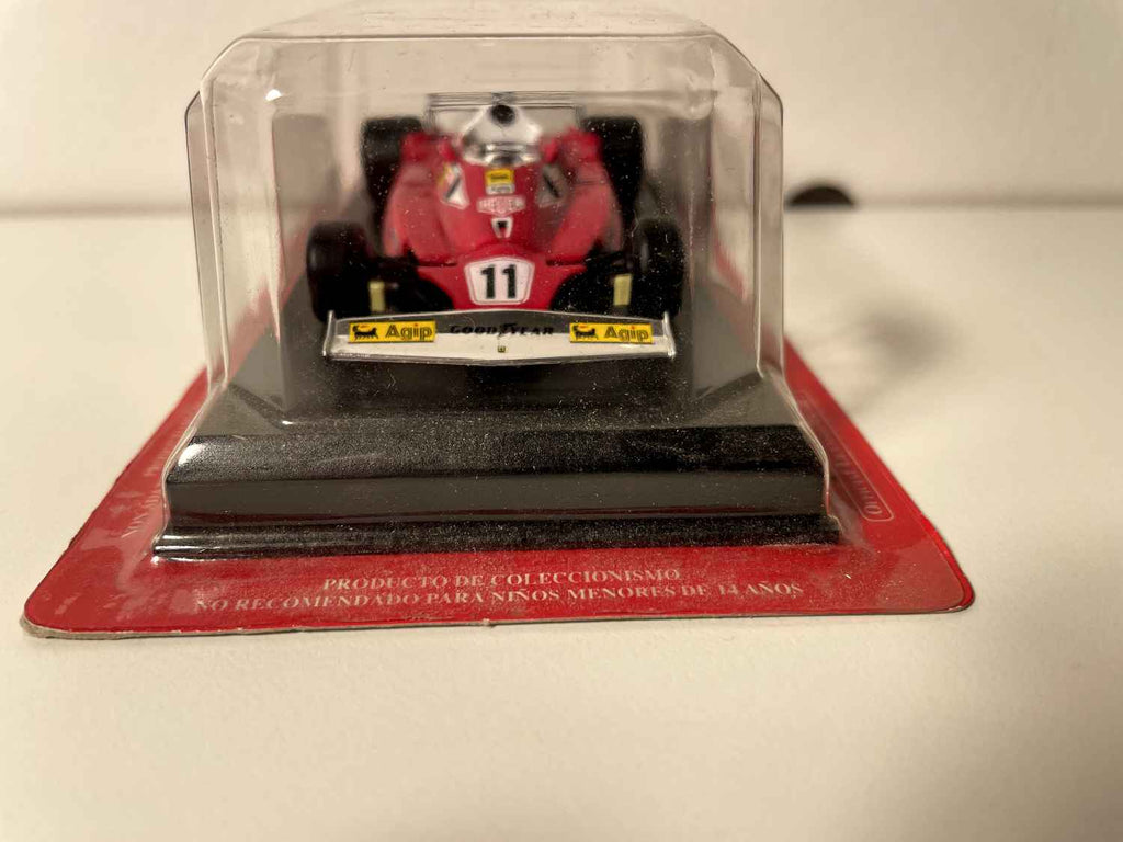 Ferrari 312 T2 rout nummer 11 vun 1977 - Formule 1 - Niki Lauda