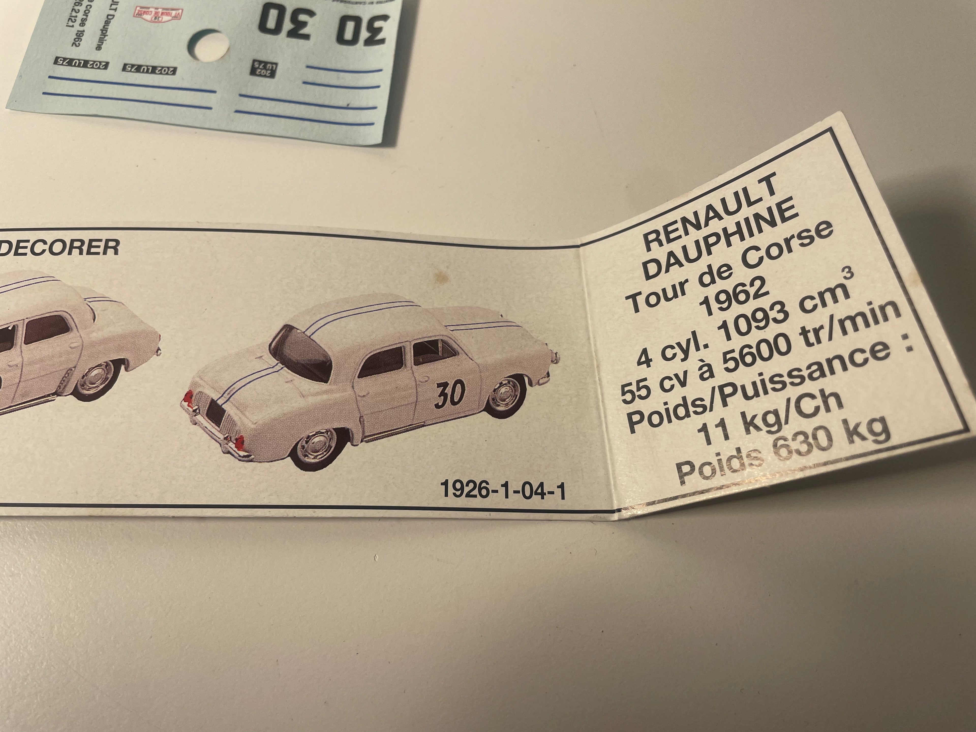 Renault Dauphine "1093" beige clair - Tour de Corse de 1962 (boite en carton violette)