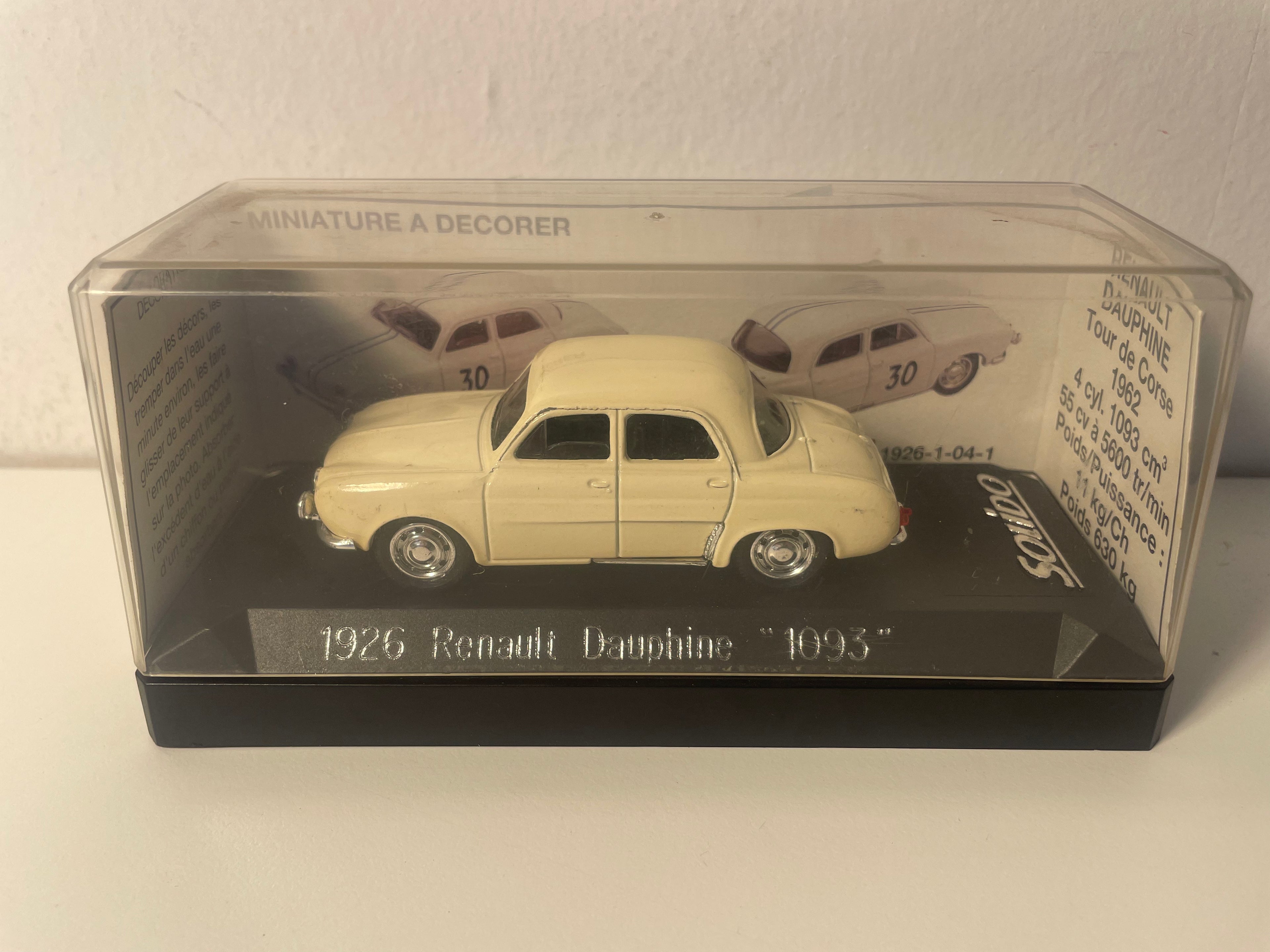 Renault Dauphine "1093" beige clair - Tour de Corse de 1962 (boite en carton violette)