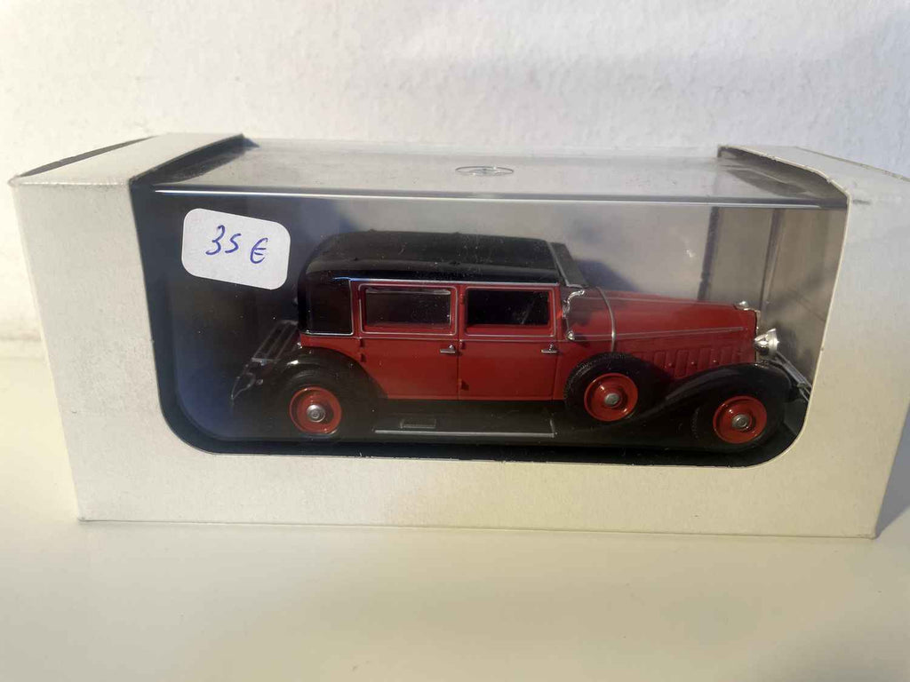 Renault Rainasport ? rood met zwart dak (MINIROUTE referentie 82)