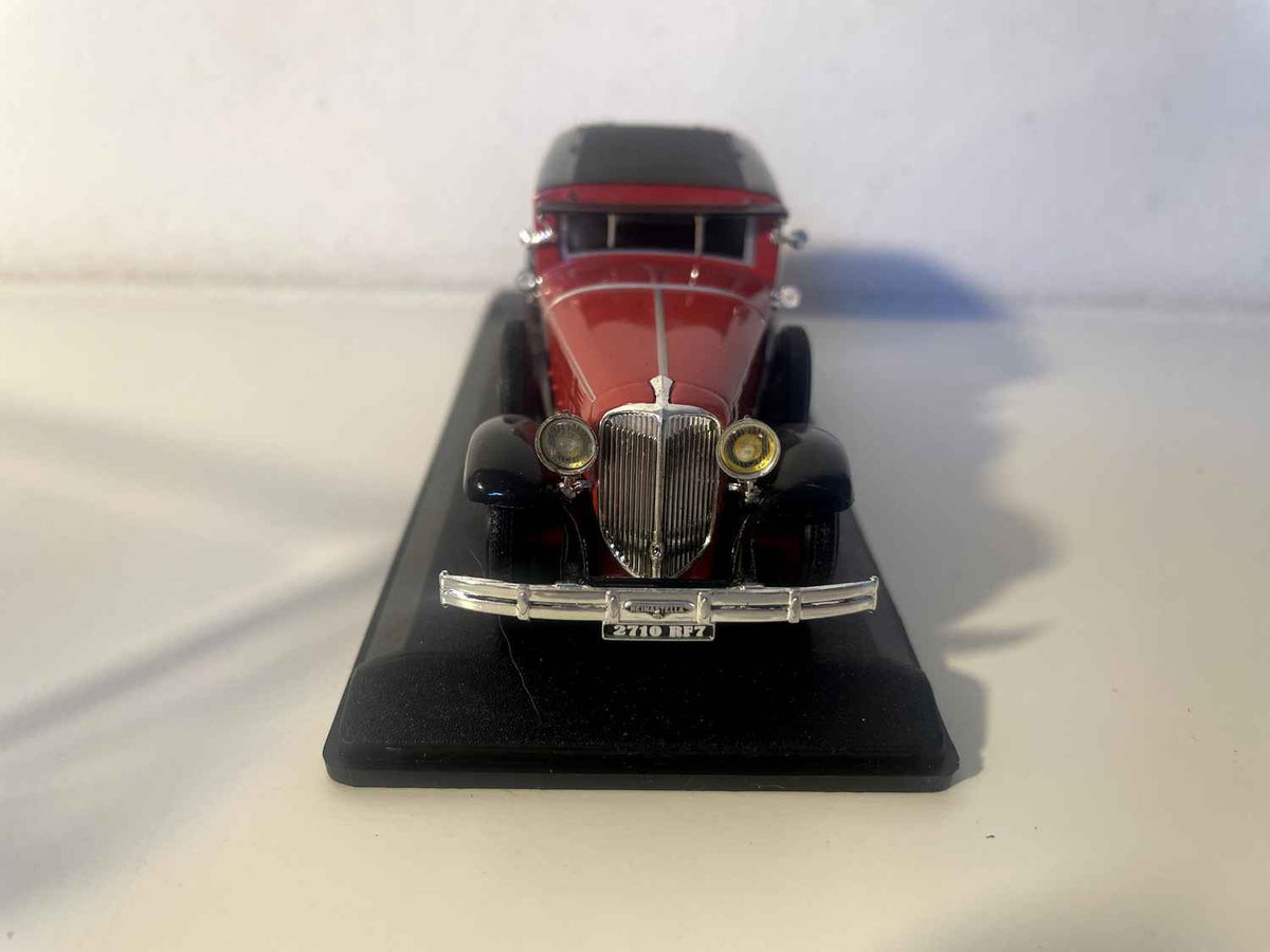 Renault Rainasport ? rood met zwart dak (MINIROUTE referentie 82)