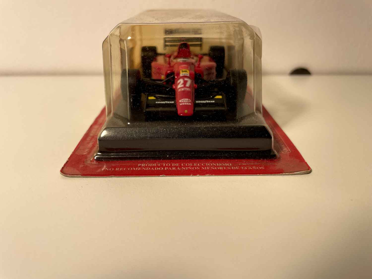 Ferrari F1-91 rouden Nummer 27 vum 1991 – Formel 1 – Alain Prost