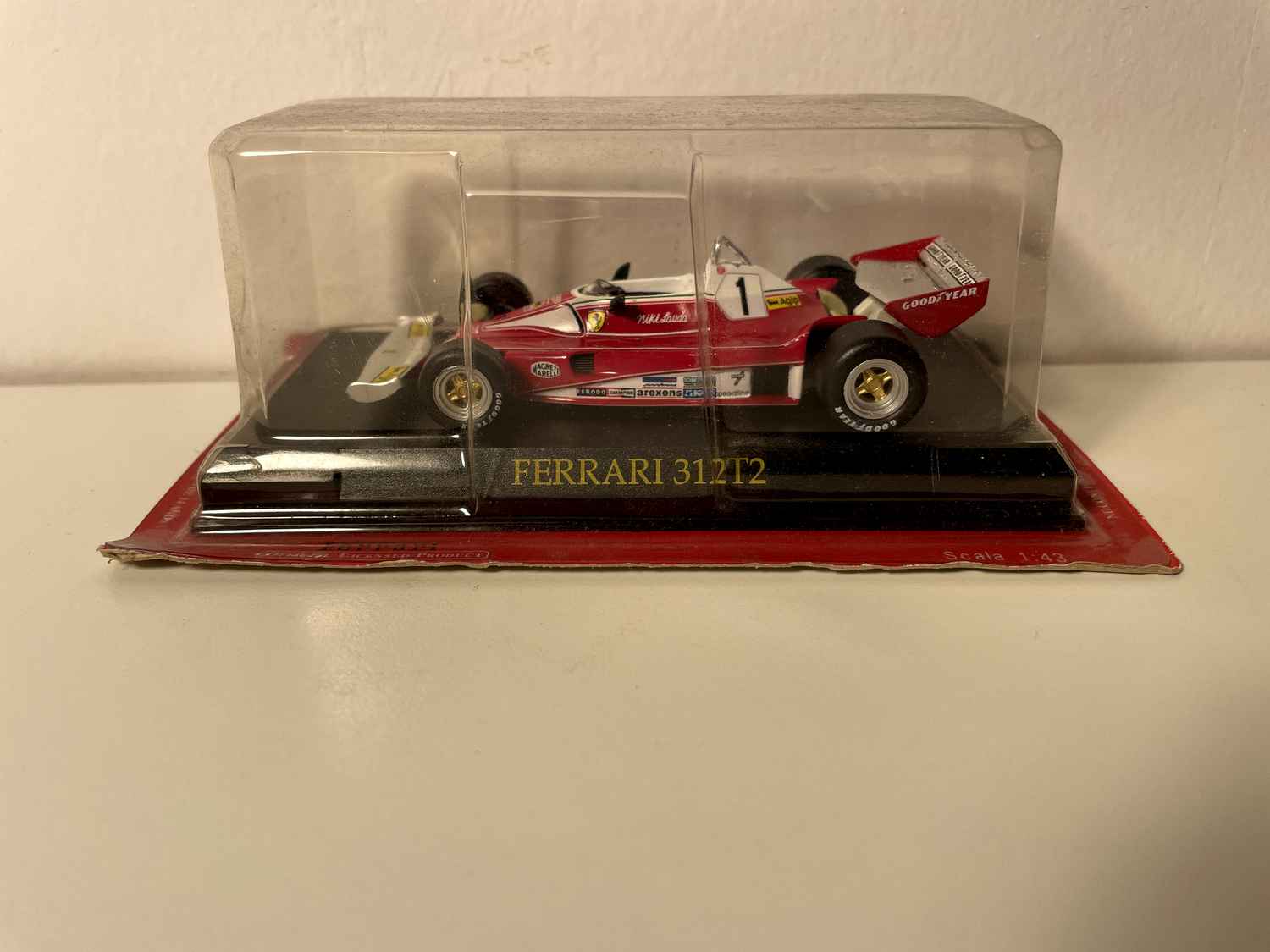 Ferrari 312T2 rouge numéro 1 - Formule 1 (blister)