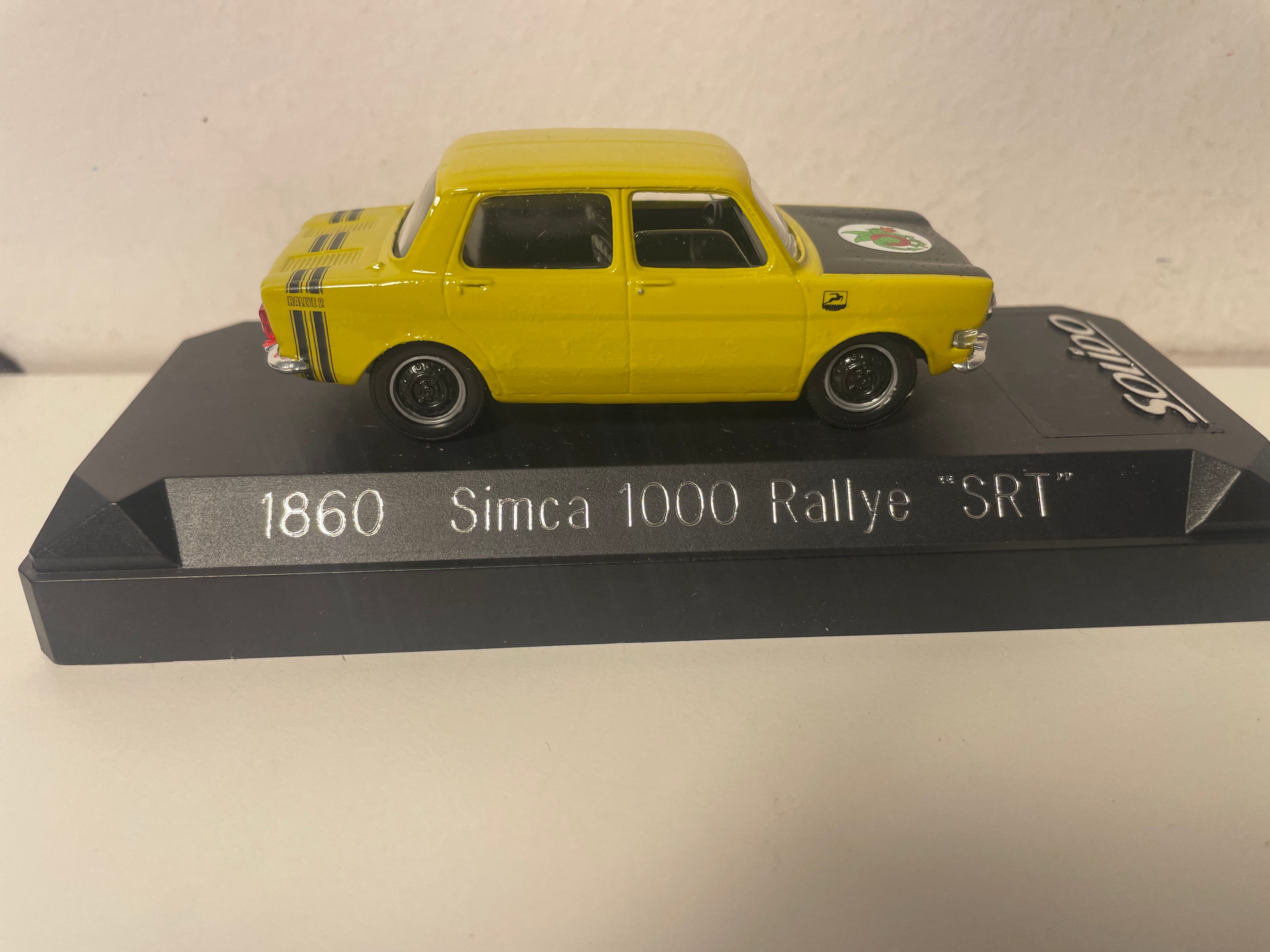 Simca 1000 Rallye "SRT" amarillo mostaza y negro (referencia Solido 1860)