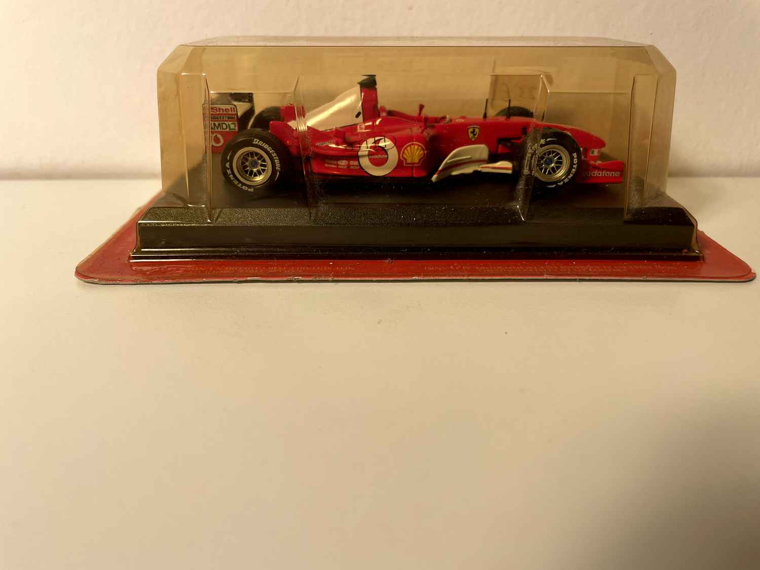 Ferrari F2003-GA czerwony numer 1 z 2003 roku - Formuła 1 (Altaya)