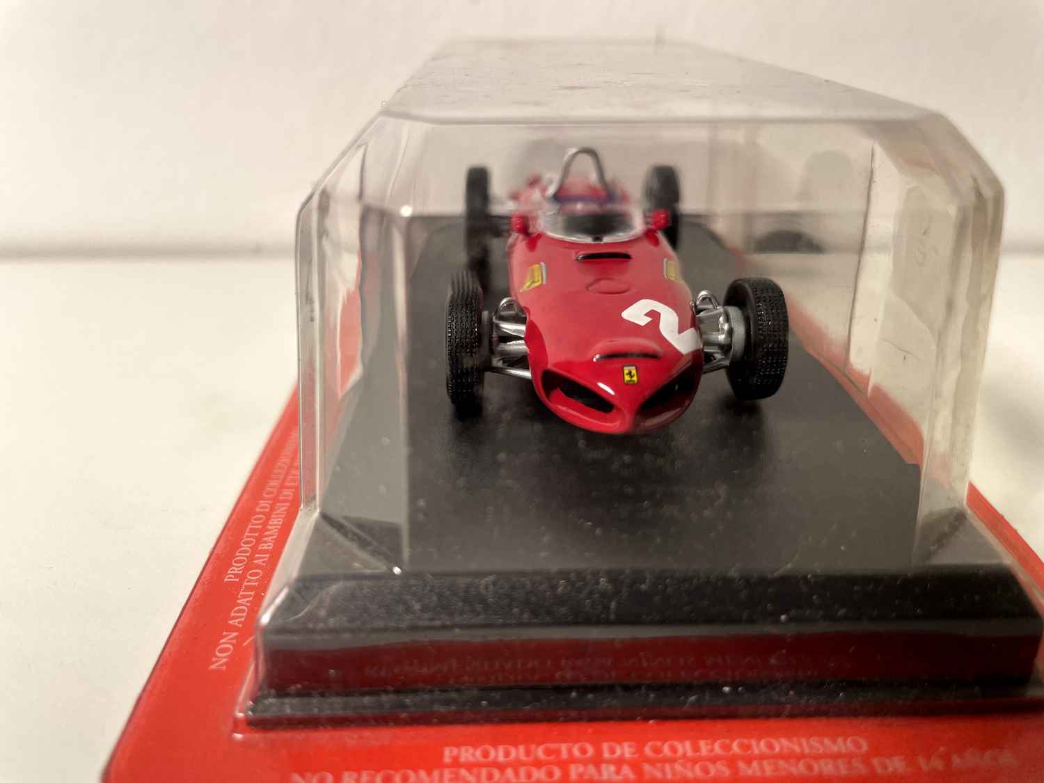 Ferrari 156 F1 rood nummer 2 van 1961 - Formule 1 - Phil Hill