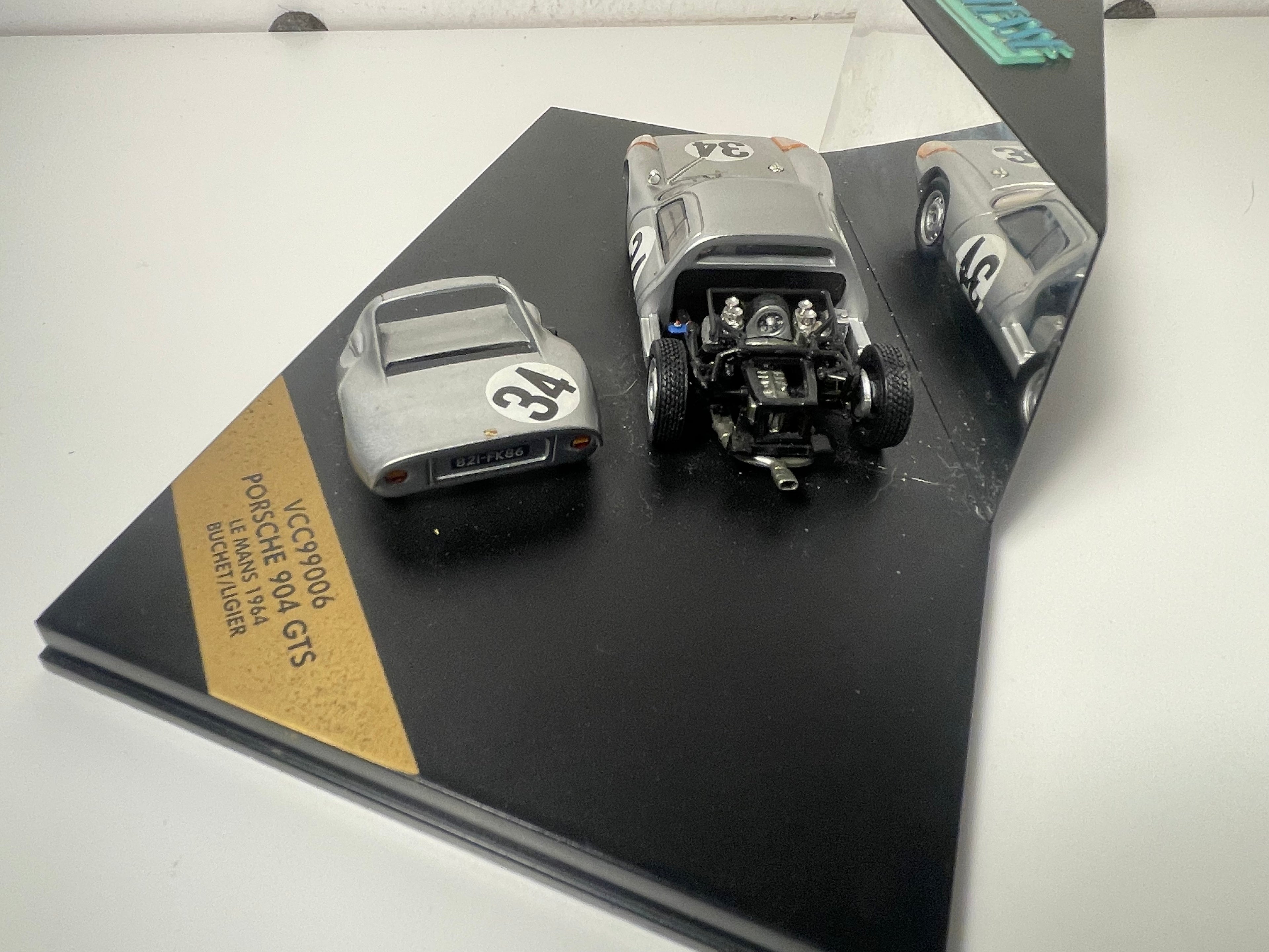 Porsche 904 GTS gris número 34 - 24 horas de Le Mans de 1964 - VITESSE referencia VCC99006 (caja rectangular)