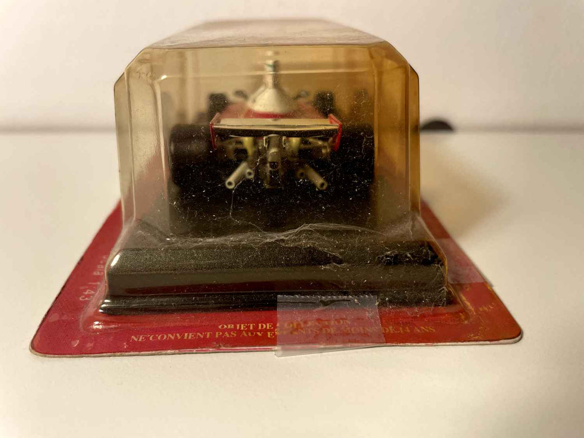 Ferrari 312T rouge numéro 12 de 1975 - Formule 1 - Niki Lauda