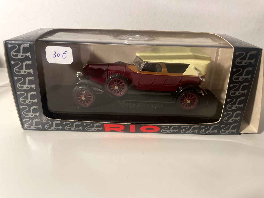 Renault 40 CV Torpédo bordeaux e tetto crema del 1923 (RIO)
