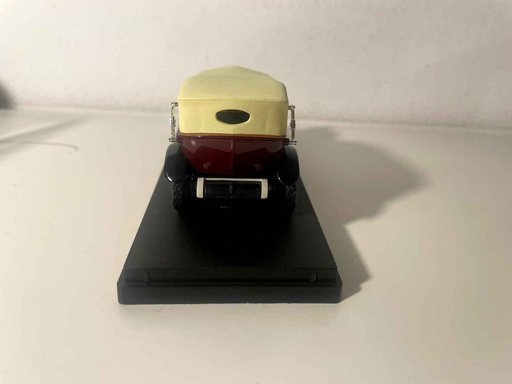 Renault 40 CV Torpédo bordeaux e tetto crema del 1923 (RIO)