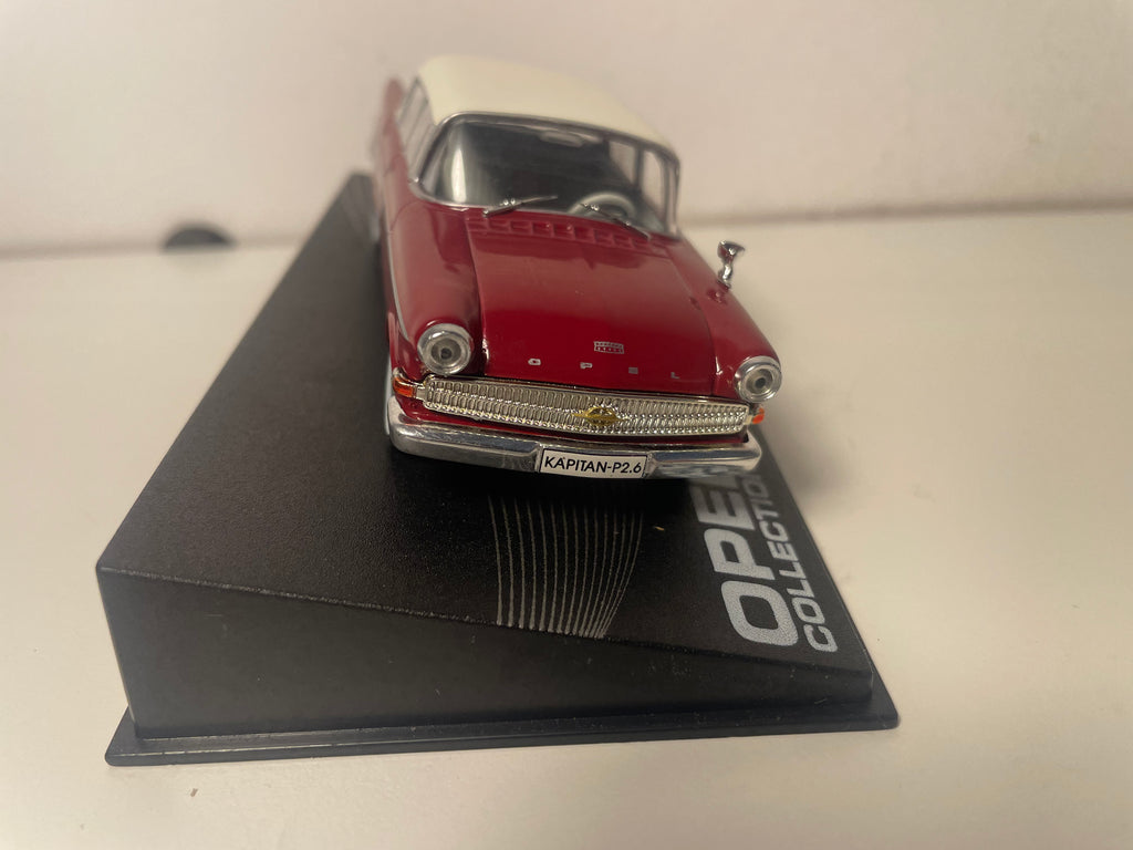 Opel Kapitän PII bordeaux en lichtbeige witte dak - 1959-1964