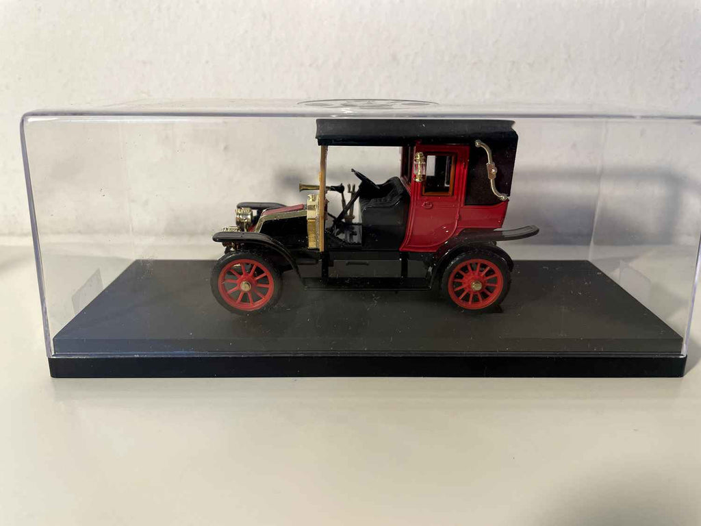 Renault AG Fiacre z 1910 roku - Taksówka z La Marne (RIO nr 35)