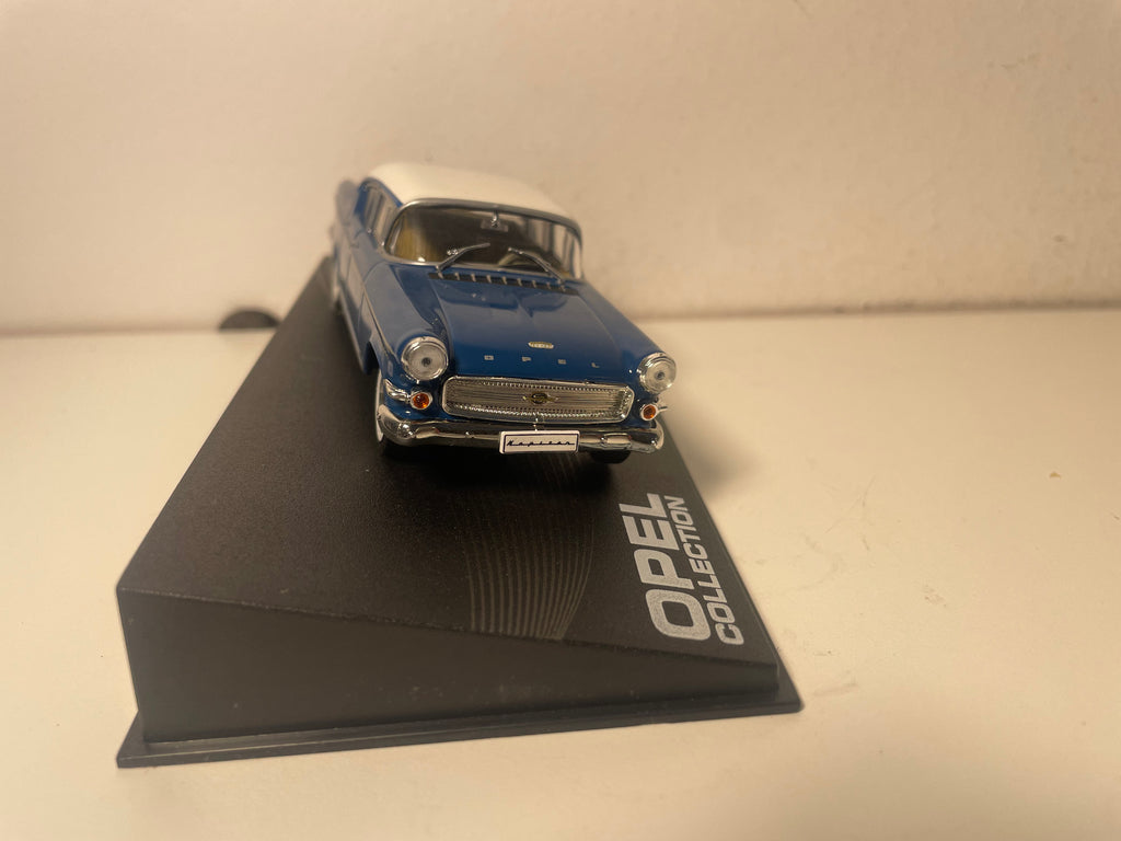 Opel Kapitän PI Limousine bleue et toit blanc - 1958-1959