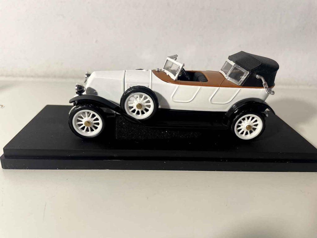 Renault Torpédo Sport 40 CV Branco de 1923 (RIO referência 53)