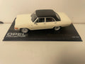 Opel Diplomat V8 Limousine Wit met Zwart Dak - 1964-1967