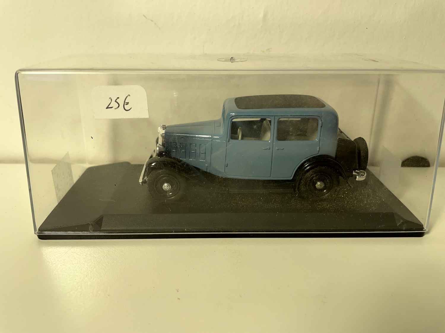 Citroën Rosalie berlina blo bläi an schwaarzen Däck (an bläi) aus 1933 - Eligor Referenz 1005