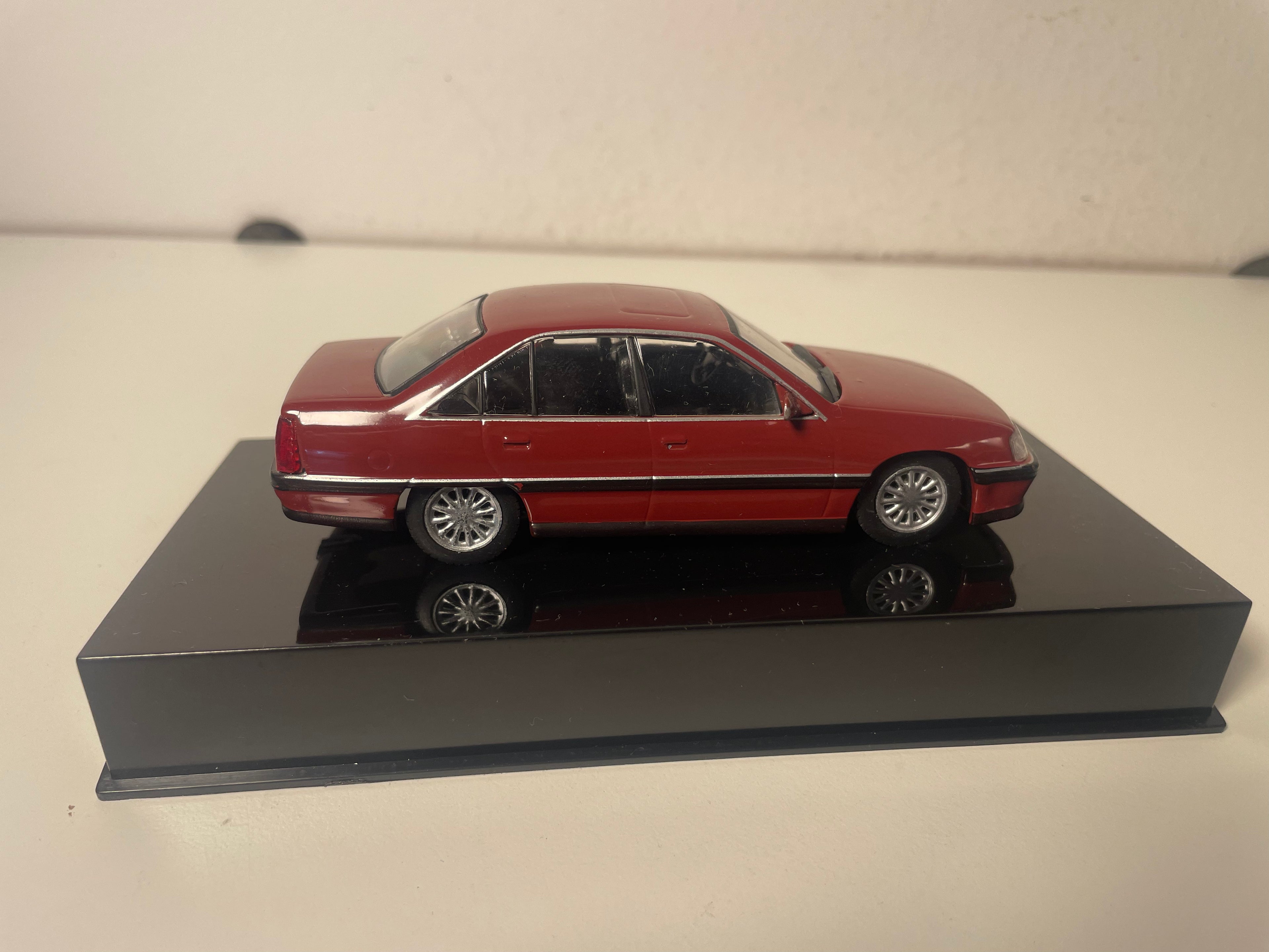 Chevrolet Omega Diamond bordeaux del 1994