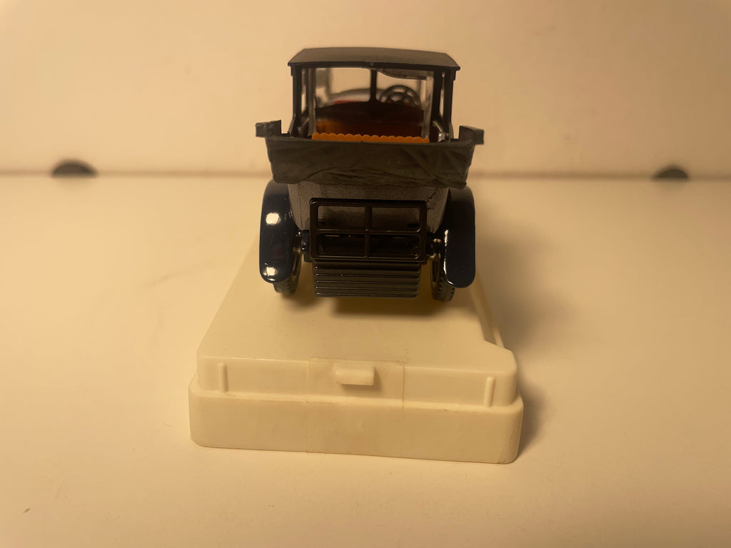 Renault 40 CV cinza e azul - Solido referência 4149